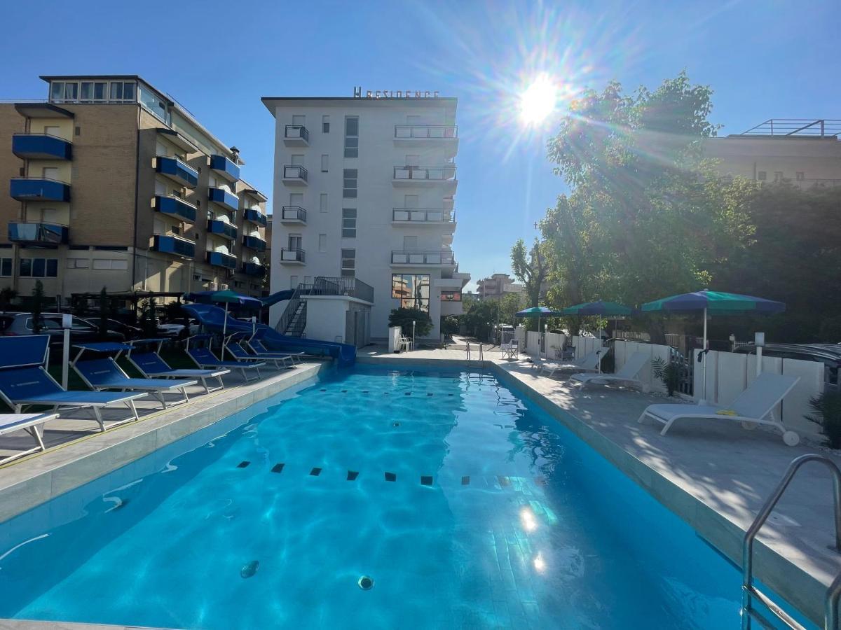 Clubhotel Residence Чезенатико Экстерьер фото
